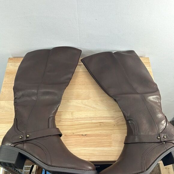 Easy Street Jewel Riding Boots- Brown- Size 9 M- NIB - Picture 5 of 8